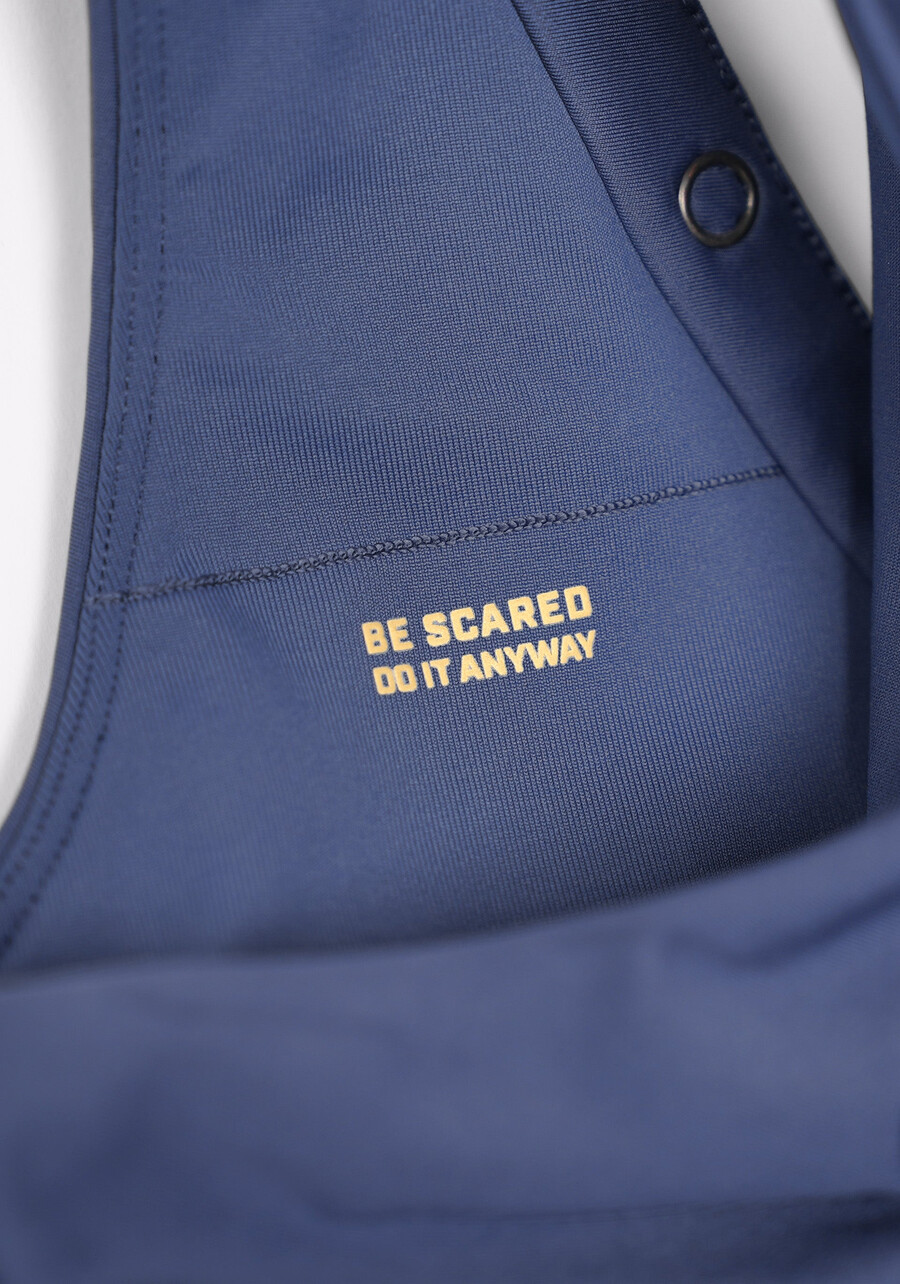merit henley-bh mit v-ausschnitt und knöpfen