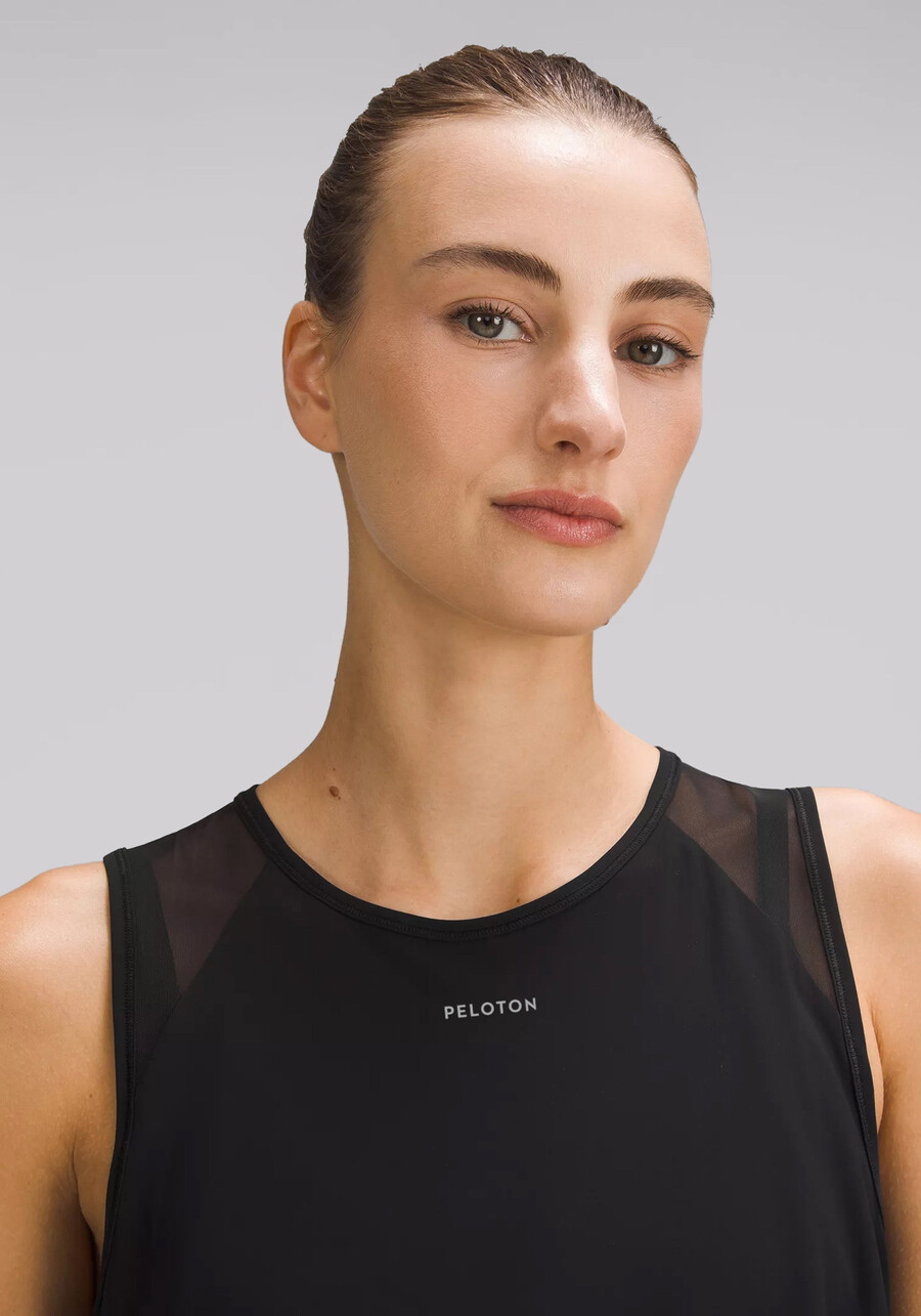 kurzes tanktop mit sculpt-effekt