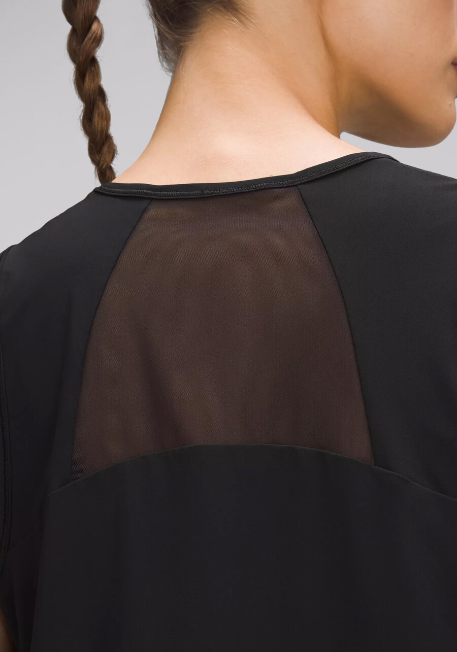 kurzes tanktop mit sculpt-effekt