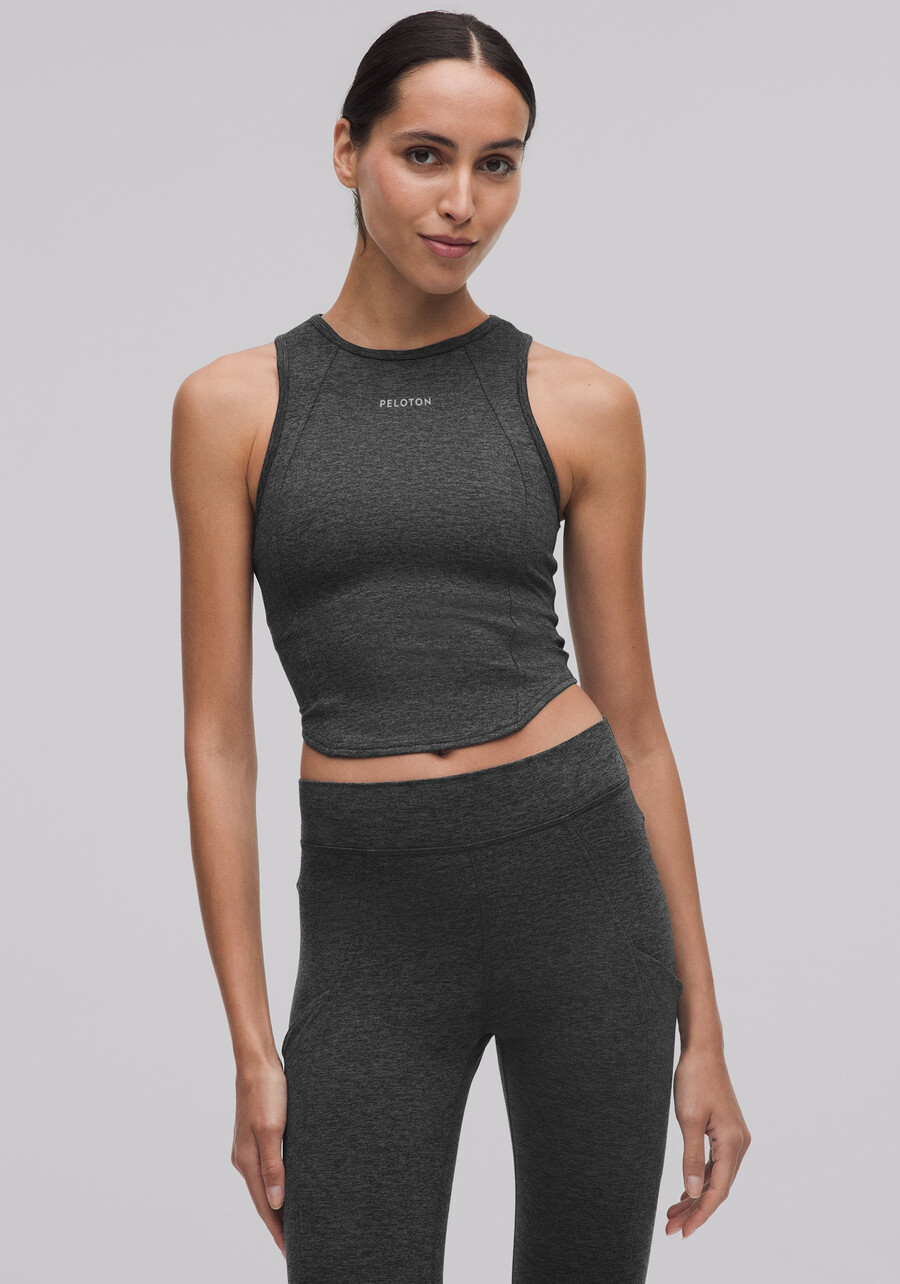 kurzes tanktop aus weichem wildleder mit rundhalsausschnitt