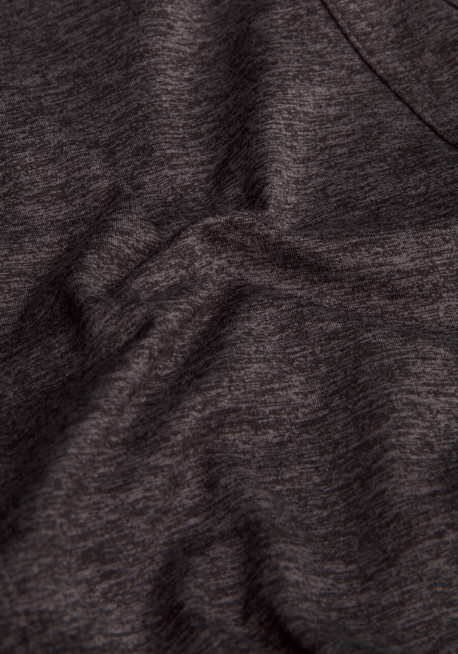 kurzes tanktop aus weichem wildleder mit rundhalsausschnitt
