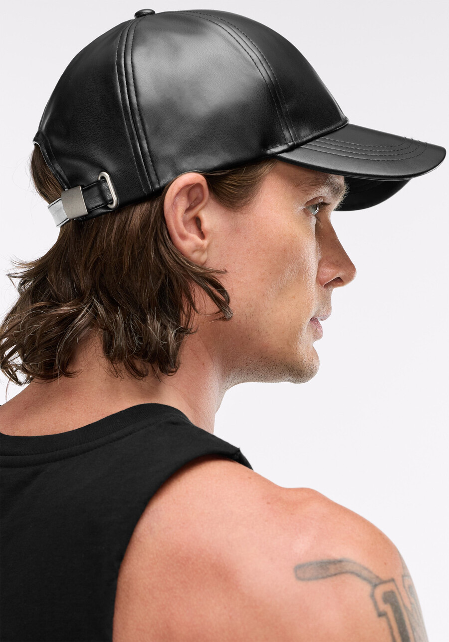 baseballkappe aus veganem leder