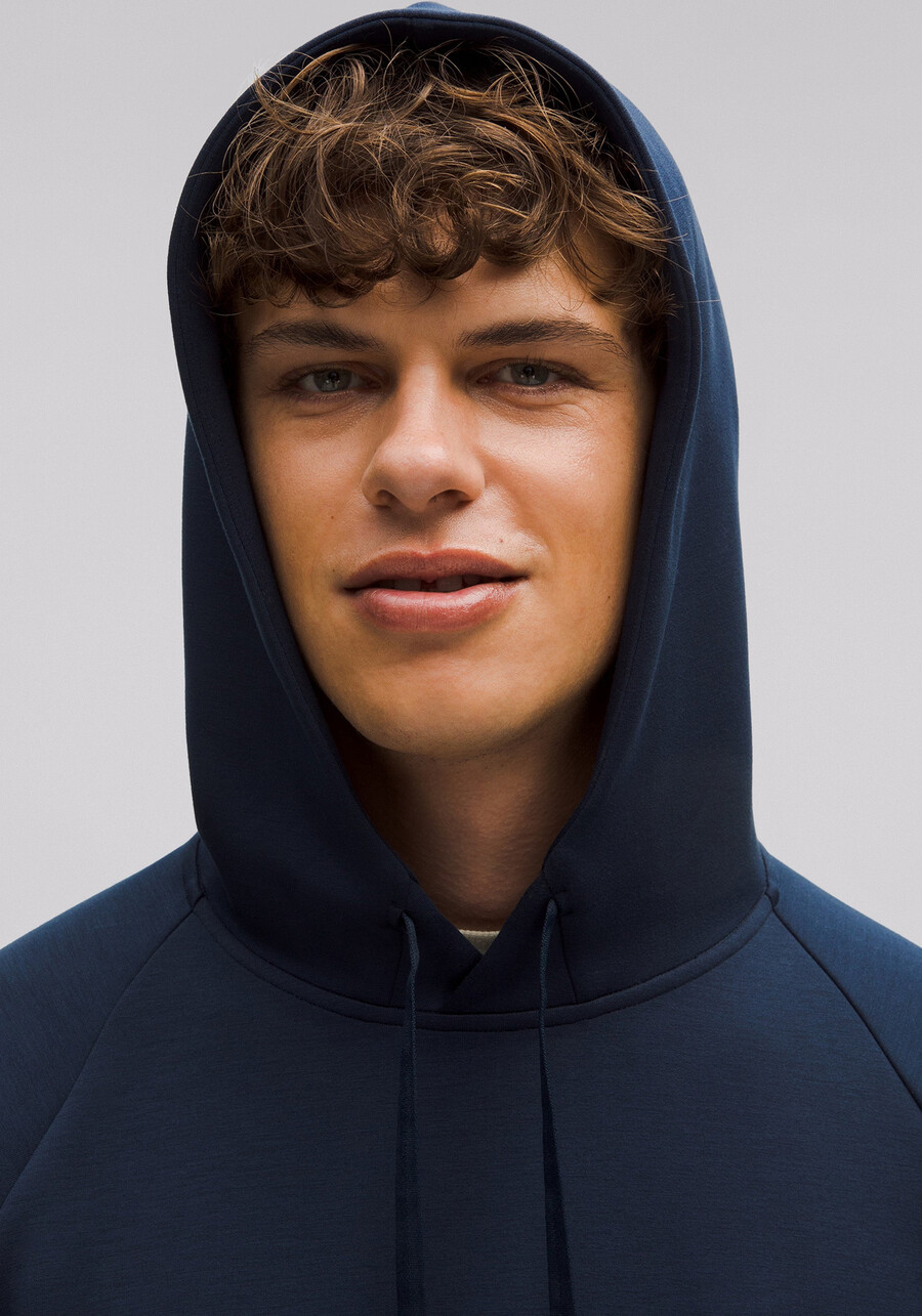 klassischer pullover-hoodie mit glattem spacer-muster