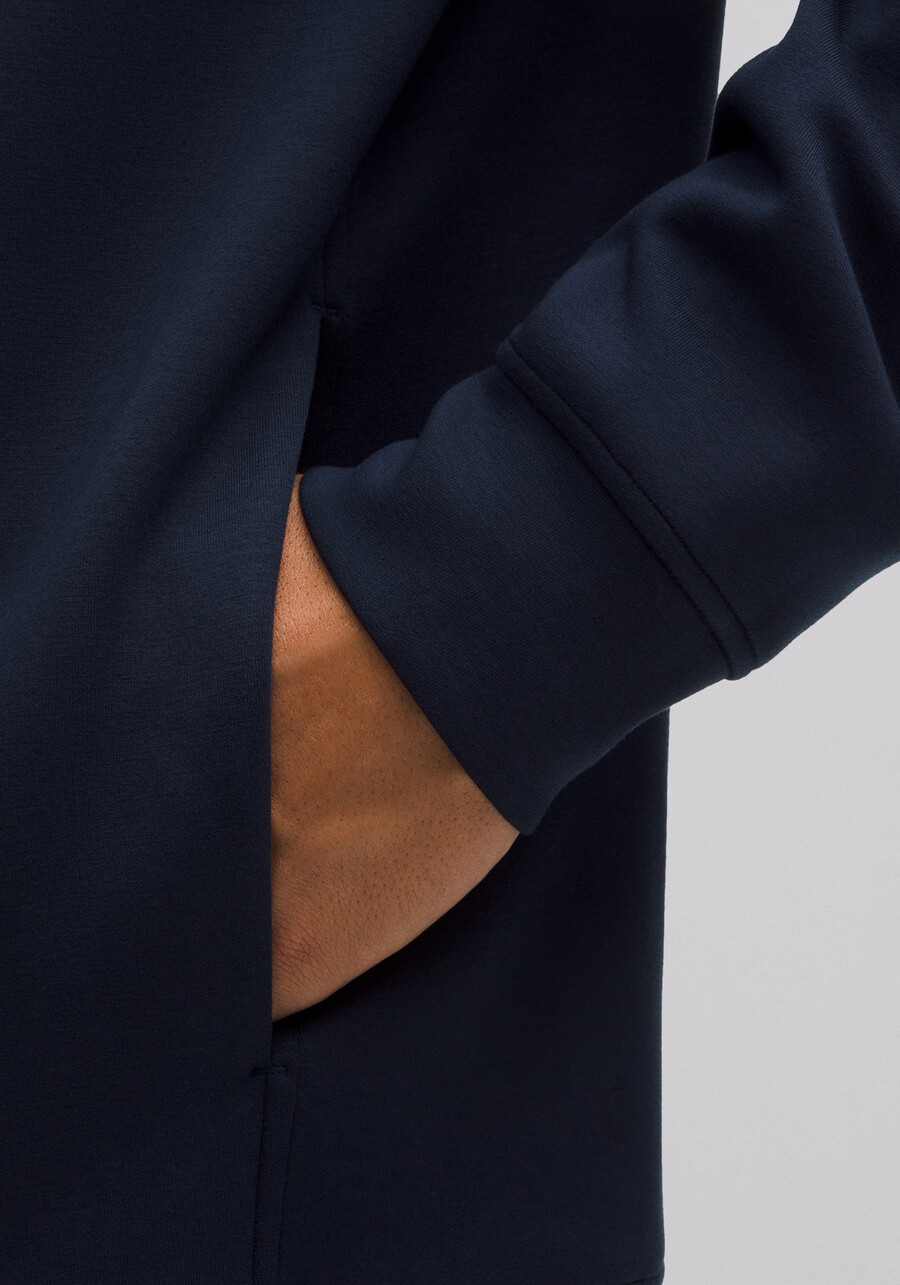 klassischer pullover-hoodie mit glattem spacer-muster