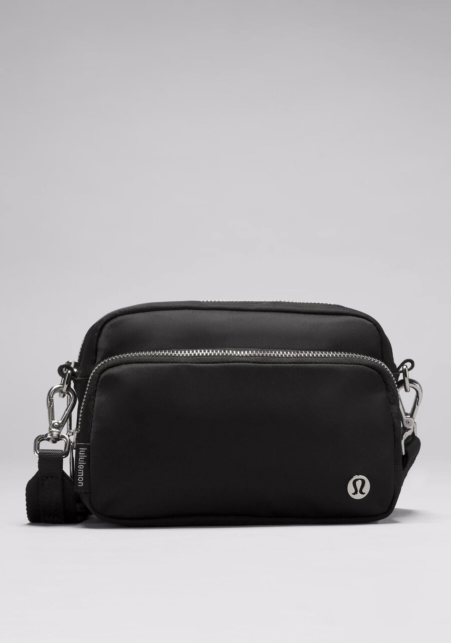 everywhere crossbody bag 2l metallbeschläge