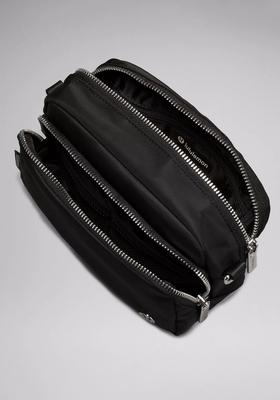 everywhere crossbody bag 2l metallbeschläge