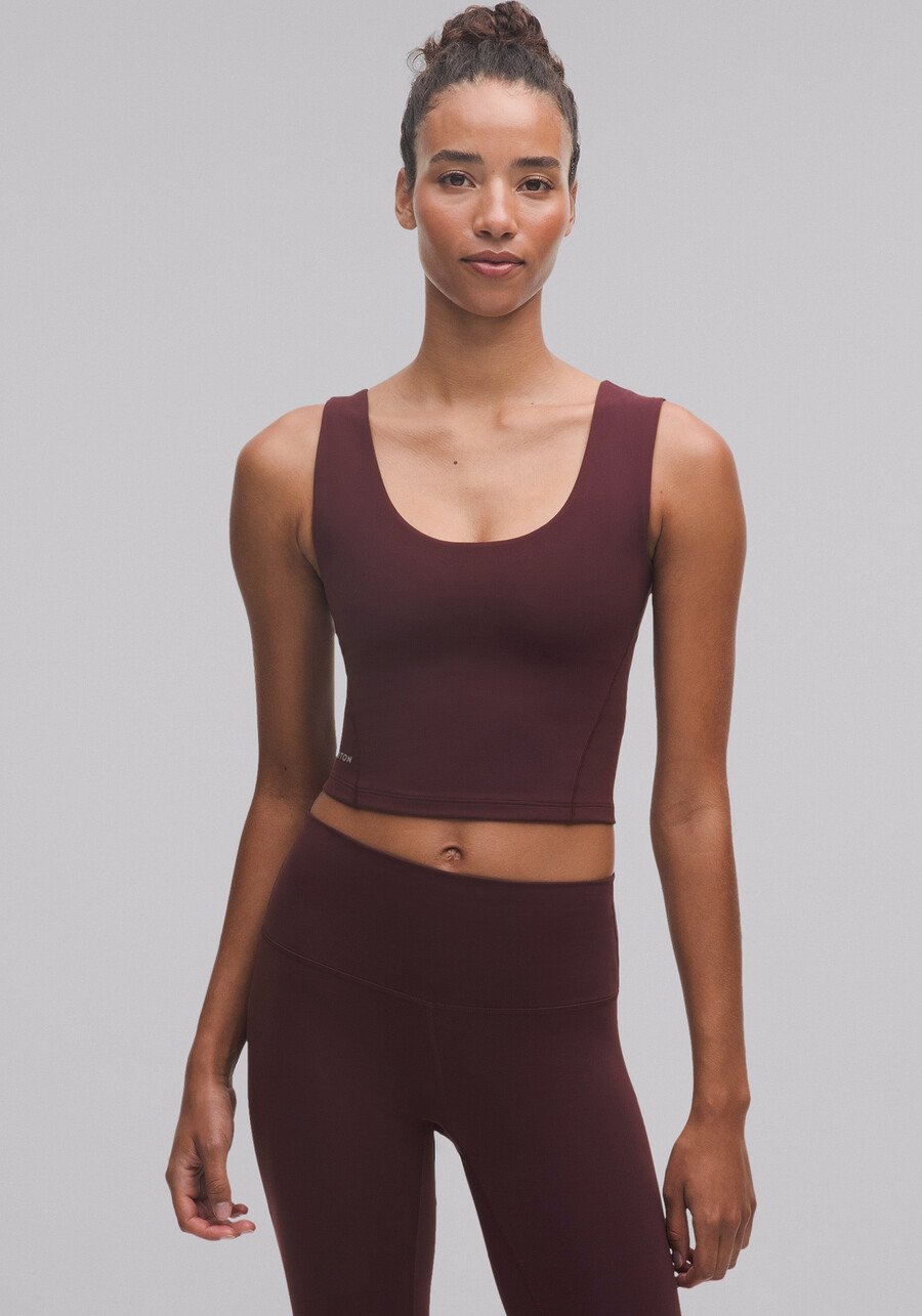 wunder train tanktop mit breiten trägern mittlerer halt cup-größen b–d