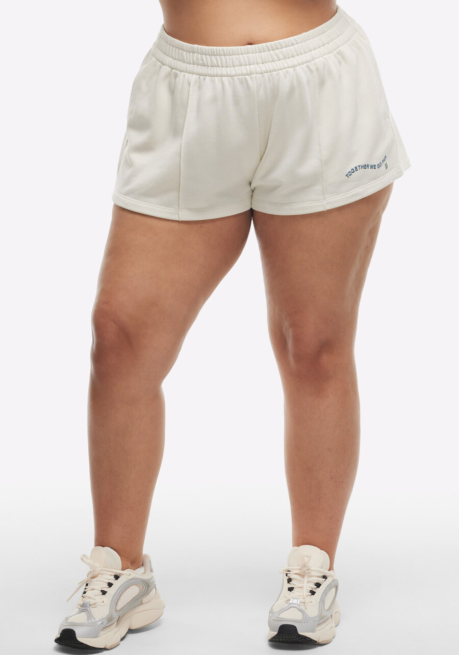 french-terry-shorts 76 cm hochgeschnitten mit abnähern