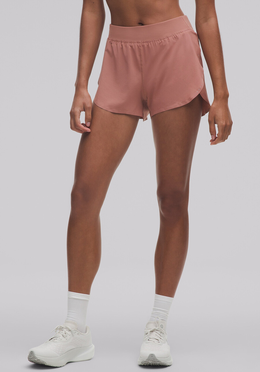 fast and free high-rise classic-fit split short 3