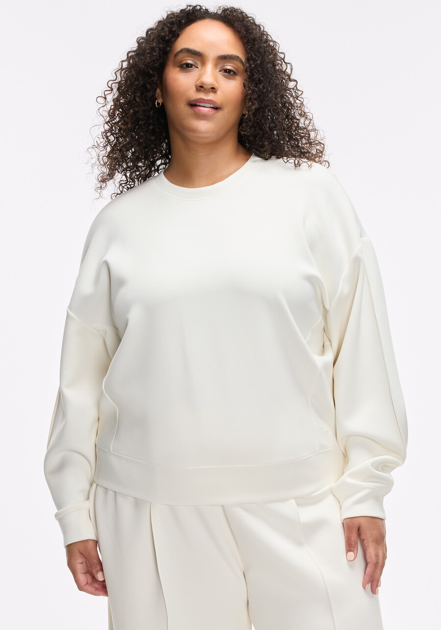 gewaschener interlock-pullover mit abnähern und rundhalsausschnitt