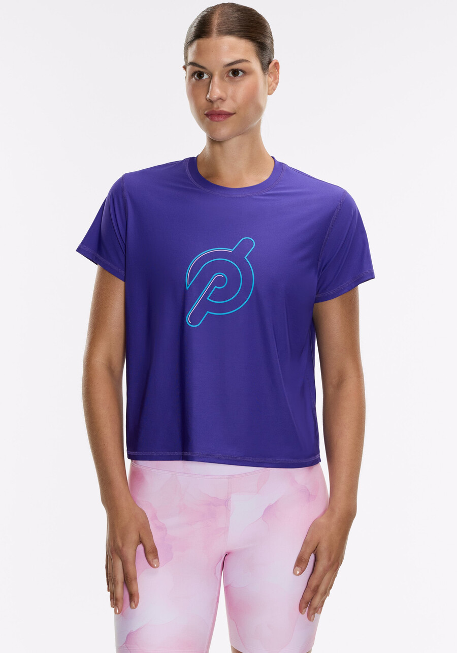 essential performance crop tee