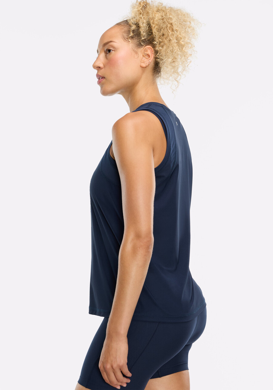 essential performance tank