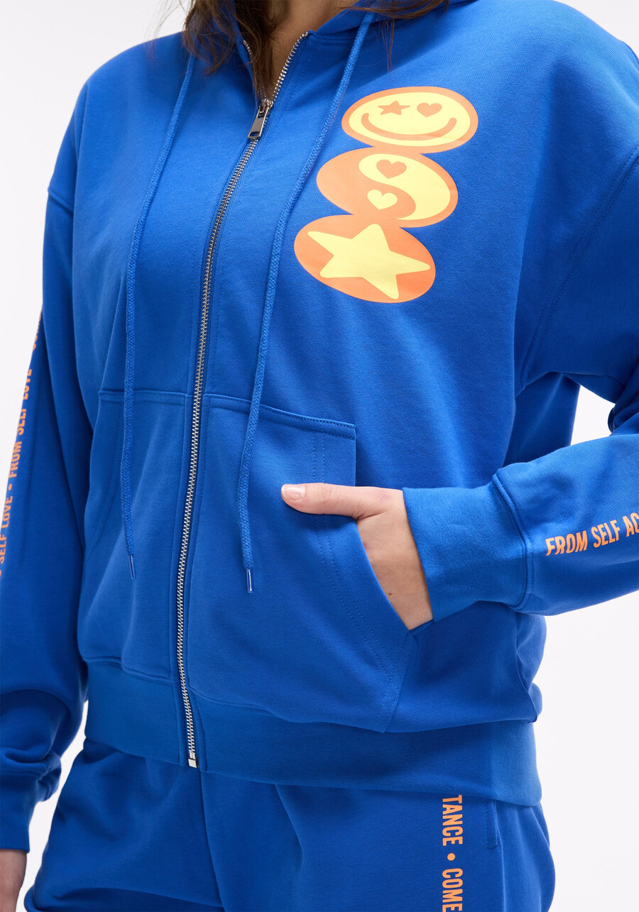 alles beginnt im inneren – kapuzenpullover mit reißverschluss